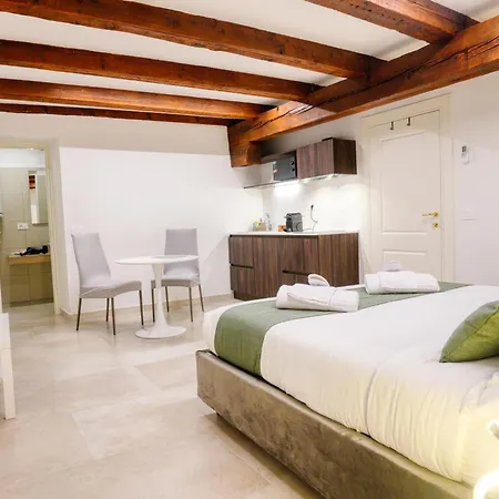 Domus Martis Elegant - Just 20 Meters From Cathedral Apartamento