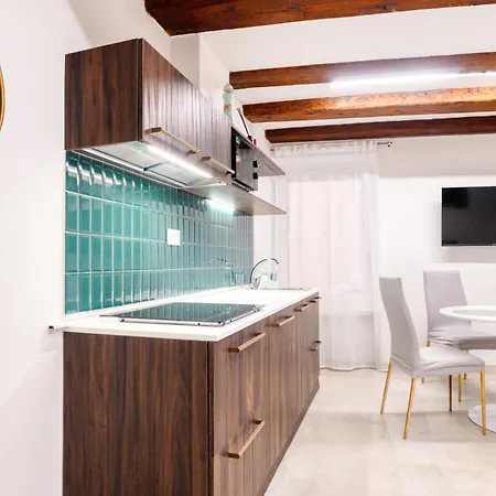 Apartment Domus Martis Elegant - Just 20 Meters From Cathedral *
