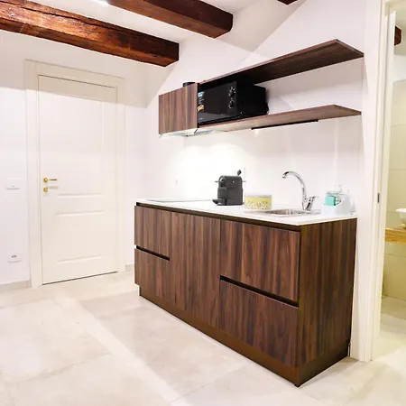 Apartment Domus Martis Elegant - Just 20 Meters From Cathedral Verona