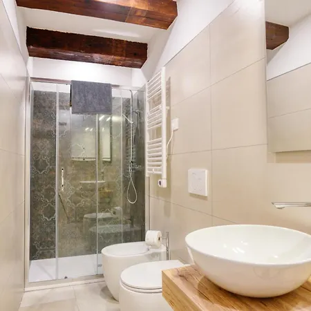 Domus Martis Elegant - Just 20 Meters From Cathedral