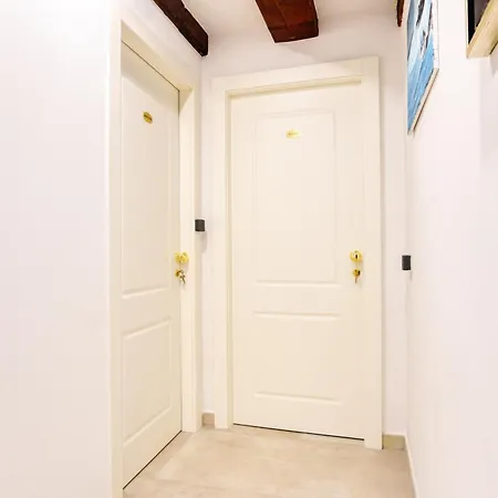 Apartment Domus Martis Elegant - Just 20 Meters From Cathedral